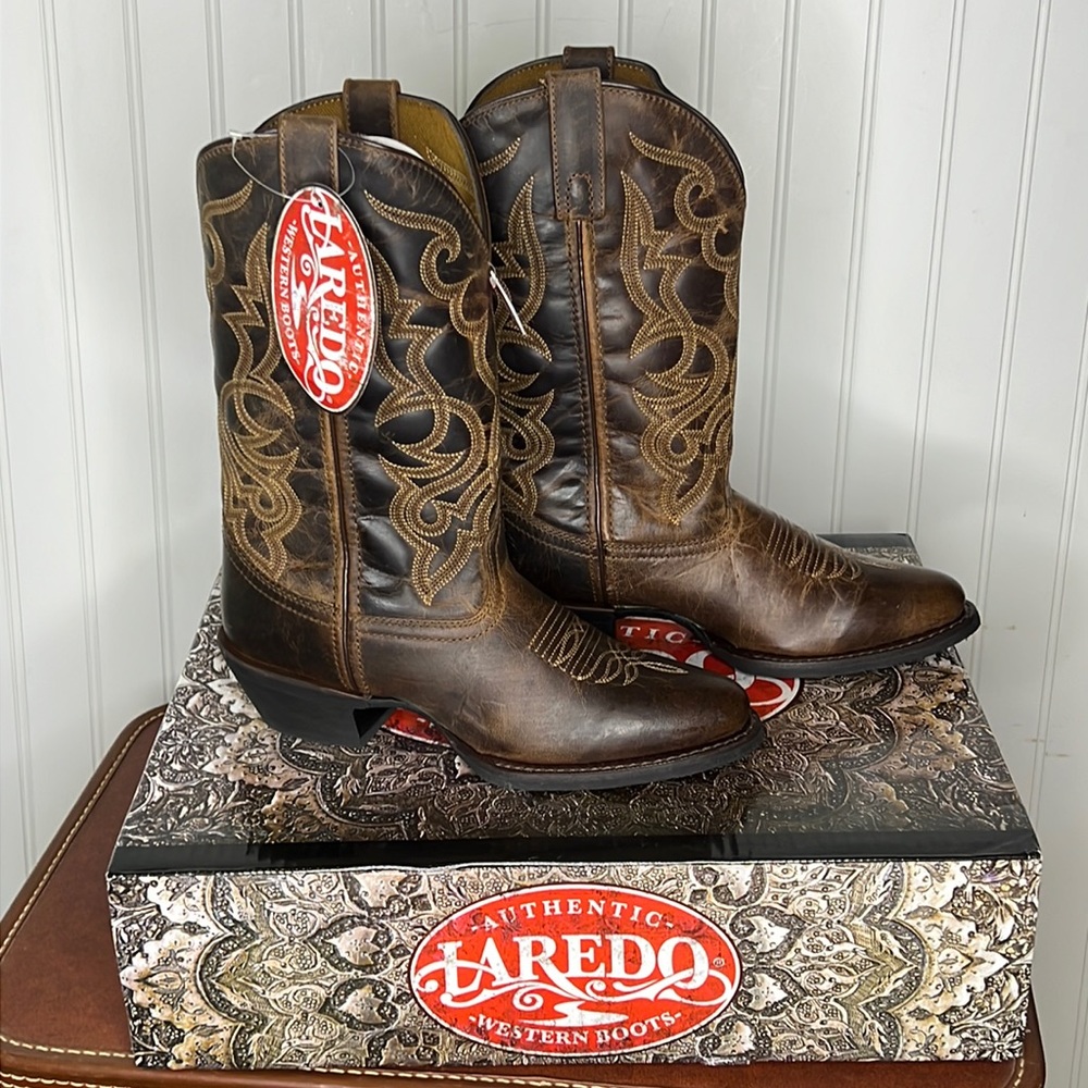 Laredo Maddie  New 11”  Tan Distressed R Toe Ladies Boots Size 8M
